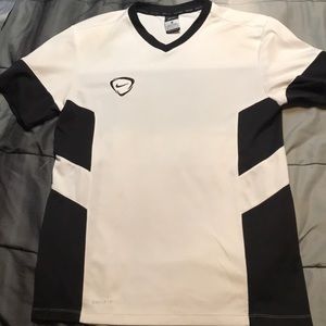 Men’s Medium White Nike Soccer Dri-Fit Tee/Jersey